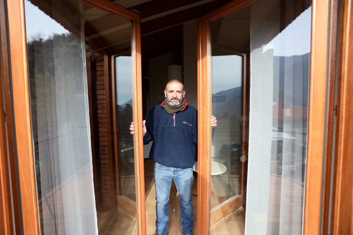 Josep Lluís Rojas als allotjaments rurals que té al Montseny