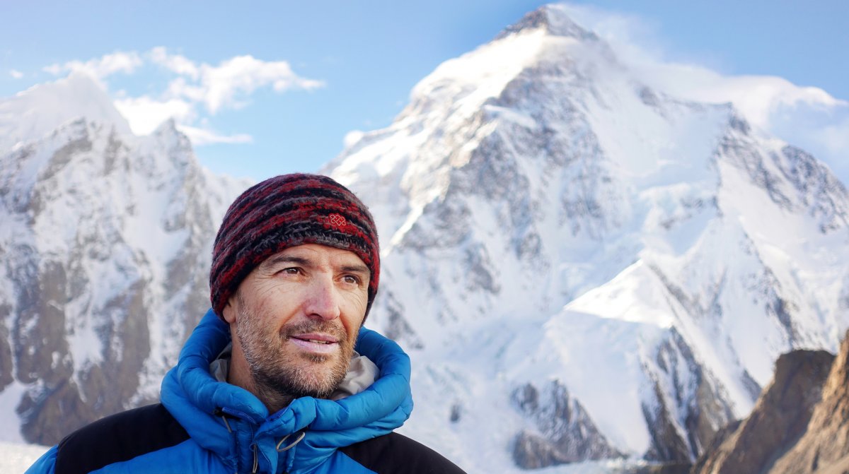 Sergi Mingote davant del K2 durant l'expedició el juliol de 2018