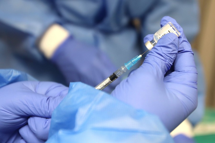 Primeres vacunes subministrades al Vallès Oriental