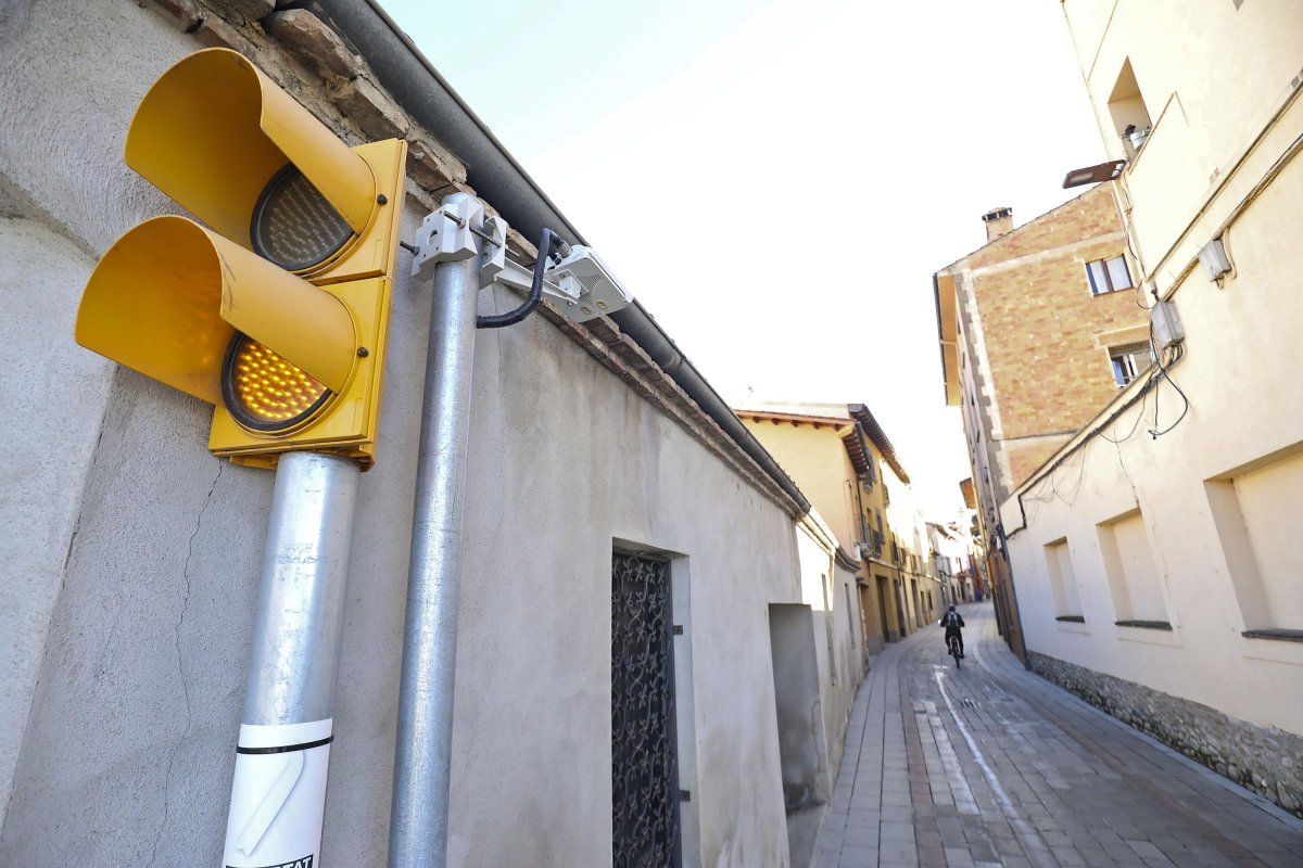 Una de les càmeres d'accés al carrer Ges Avall de Torelló