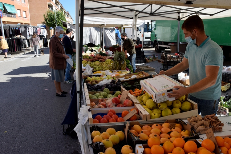 Una imatge del mercat de Montornès