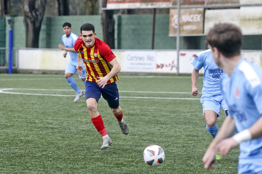 Marc Roquet, fa quinze dies, en el partit jugat al Municipal de Manlleu davant el Girona