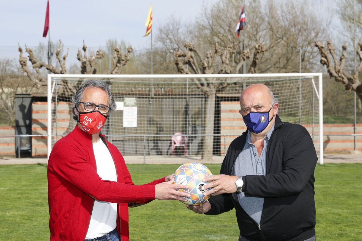 Els presidents dels dos clubs de futbol, Ignasi Puig i Pere Aliberch, reunits per EL 9 NOU