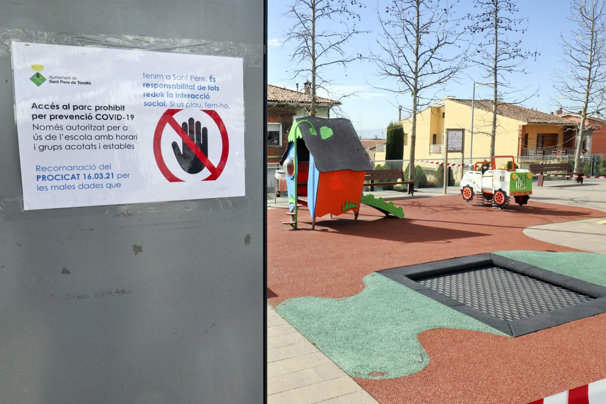 A Sant Pere de Torelló s'han pres mesures excepcionals, com el tancament de parcs infantils, davant l'alta incidència de casos