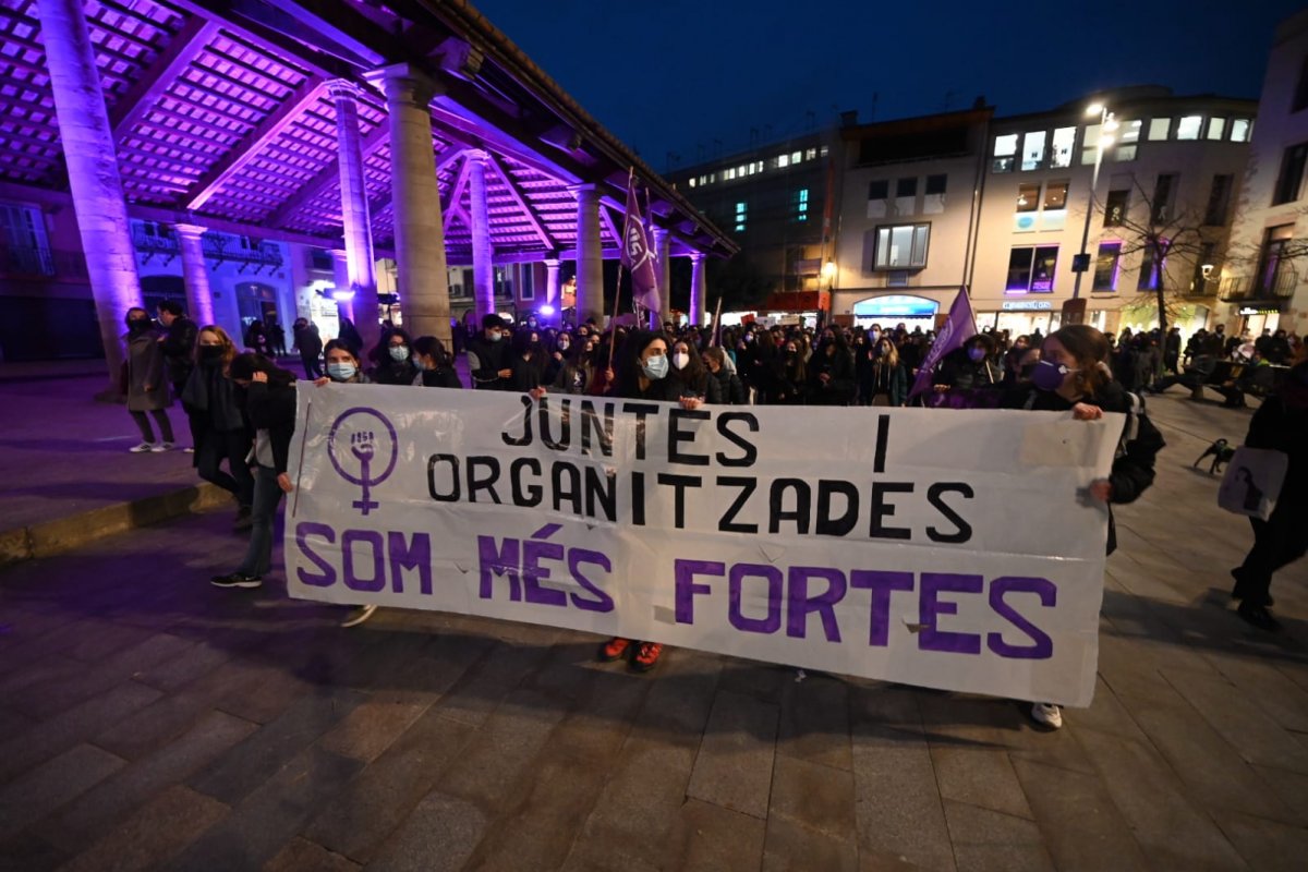 La manifestació ha finalitzat a la plaça de la Porxada