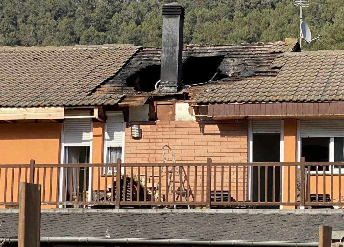 La casa afectada pel foc