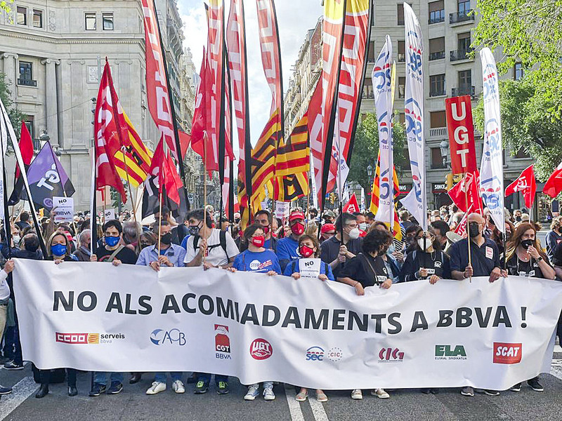 Dilluns passat, unes 1.500 persones van protestar per l’ERO del BBVA a Barcelona