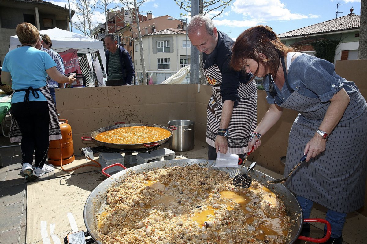 L'arrossada es farà igualment, però la gent s'haurà d'endur la ració a casa