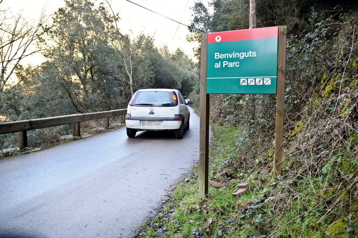 L'accés al Parc Natural del Montseny pel camí de Vallcàrquera, a Figaró