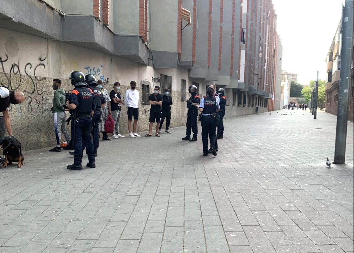 Desplegament de mossos i policia local aquest dijous a Canovelles