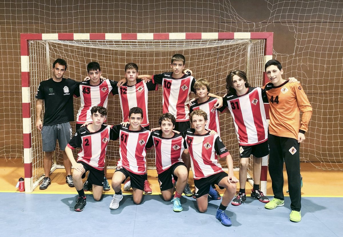 L'equip Cadet de l'Handbol Vic, que el cap de setmana passat es va classificar per jugar la Lliga Catalana