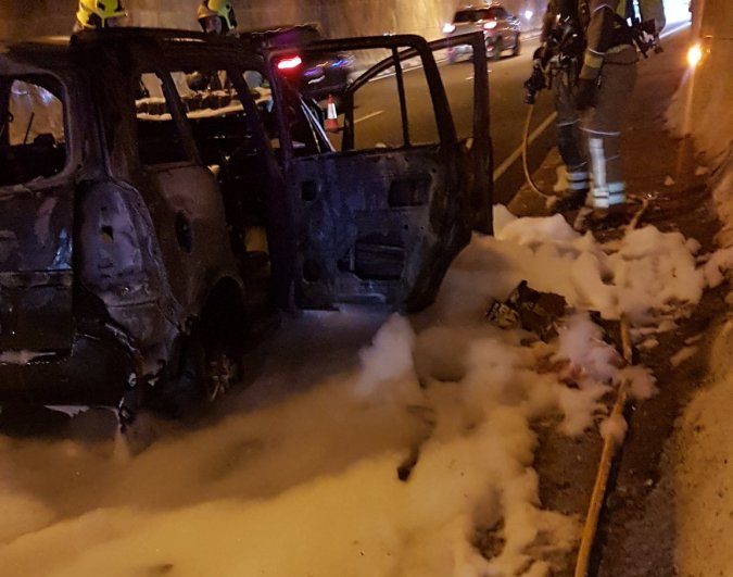 El vehicle cremat un cop apagat el foc