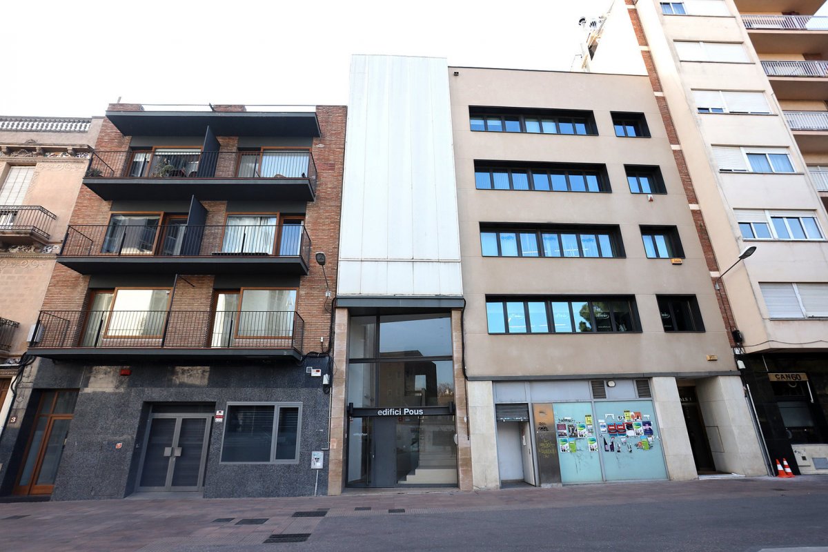 Blocs d'habitatges al centre de Granollers en una imatge d'arxiu