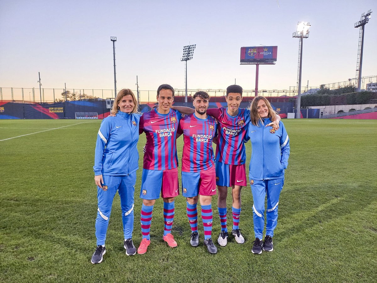 Tina González, Àlex Masoliver, Kamal El Yachou, Amine Bachir i Beth Puigdesens, en un dels entrenaments a la ciutat esportiva Joan Gamper