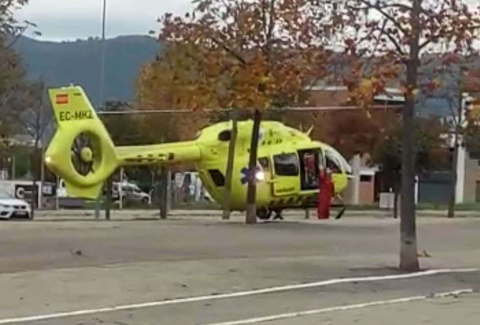 L'helicòpter del SEM que ha traslladat el menor al Parc Taulí