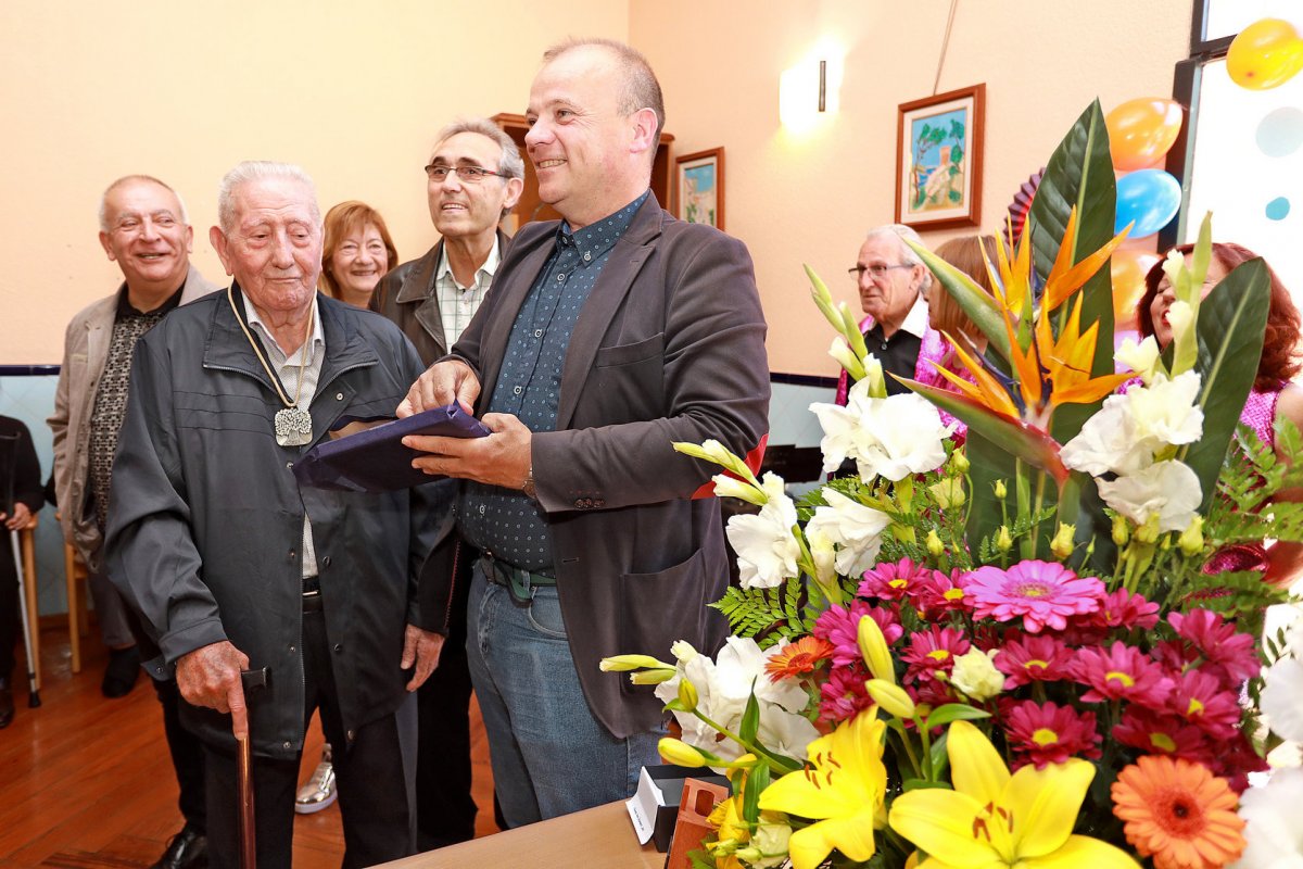 Manuel Lira en la celebració dels seus 100 anys