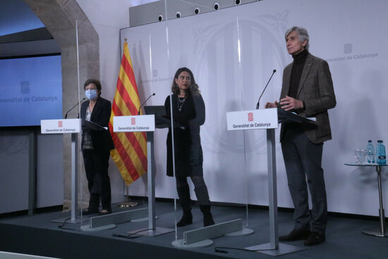 La secretària de Salut Pública, Carmen Cabezas, la portaveu del Govern, Patrícia Plaja, i el conseller de Salut, Josep Maria Argimon