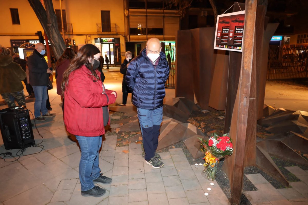 L'acte es va fer a l'entrada del parc de Can Mulà