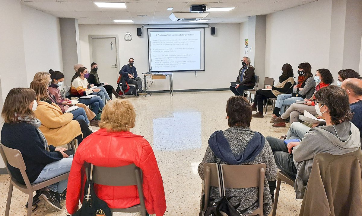 Un moment de la quarta sessió del Consell de Barri del Remei celebrada divendres passat