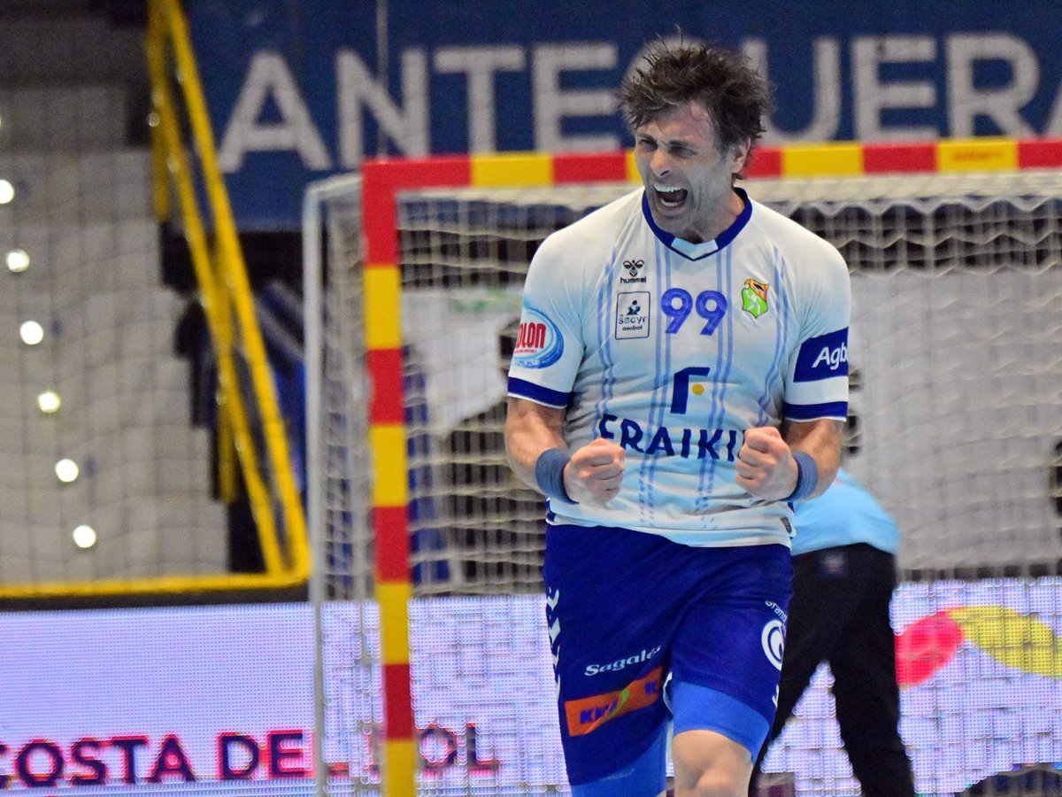 Antonio García celebra un dels gols del partit d'aquest divendres