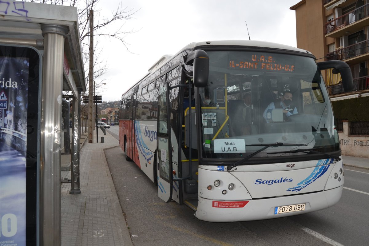 L'autobús que fa el trajecte fins a la Universitat Autònoma de Barcelona
