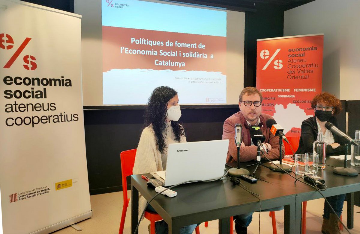 Montse Lamata, Josep Planas i la responsable del projecte Mixité, Marta Carrasco, durant la presentació