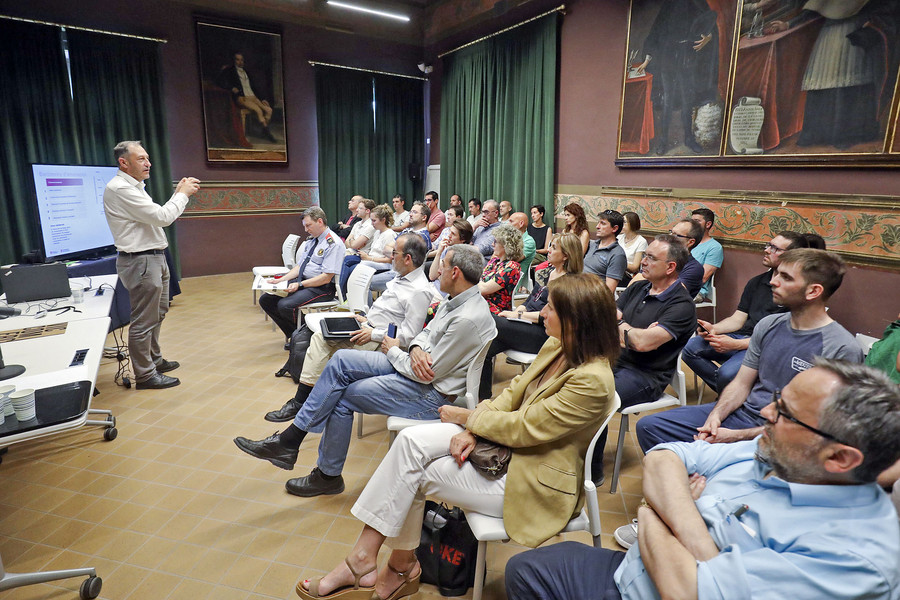 Tomàs Moré, de l'Agència de Ciberseguretat de Catalunya, dimecres en una xerrada promoguda per Vic Comerç