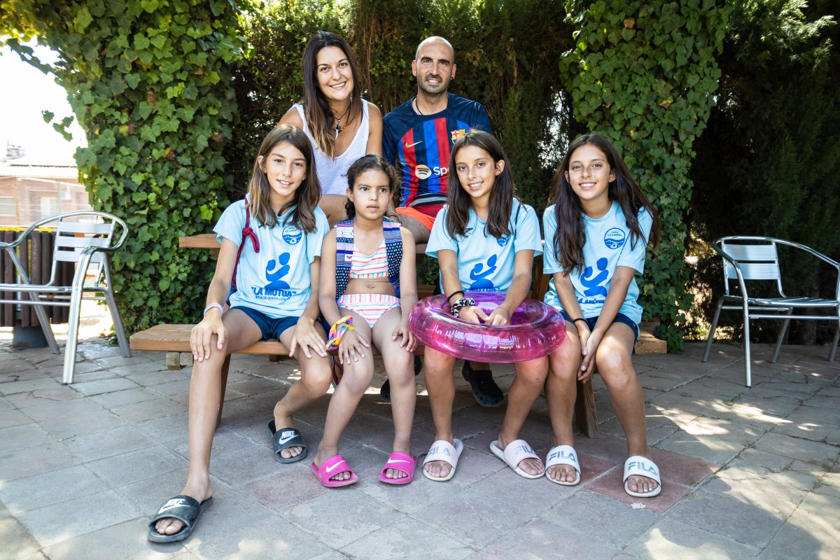 Una família de la Garriga amb la nena que tenen acollida