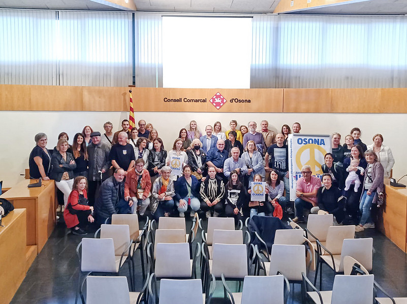 Les famílies acollidores que van assistir a l'acte al Consell Comarcal