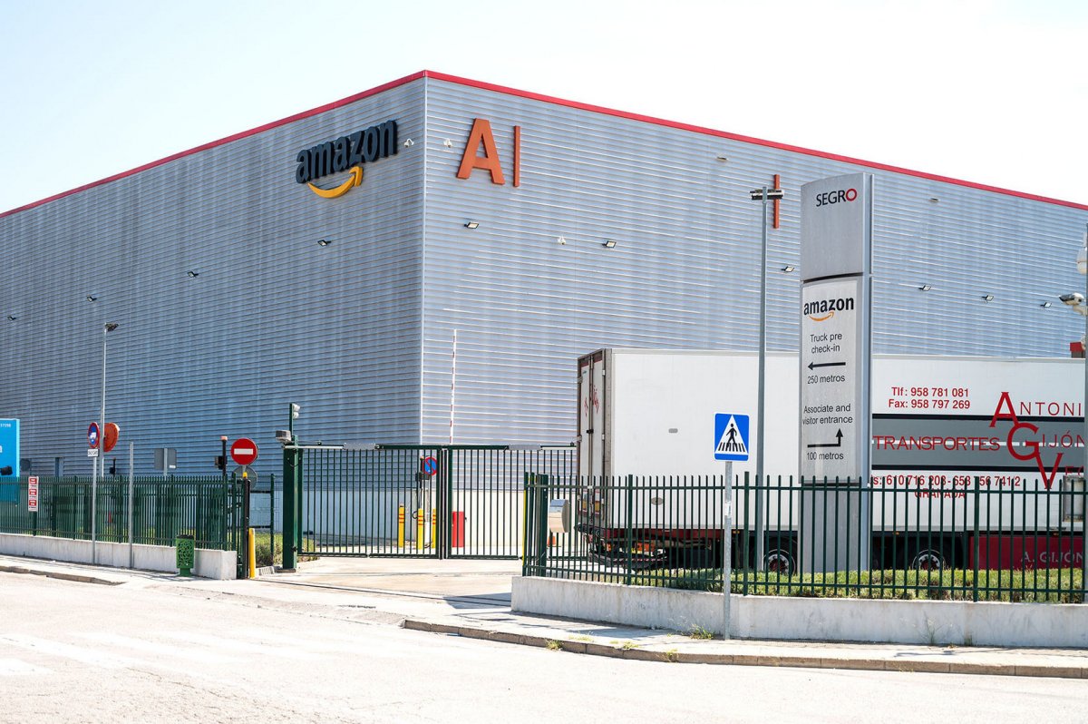 Amazon tancarà el centre logístic de Martorelles per traslladar l'activitat a Saragossa