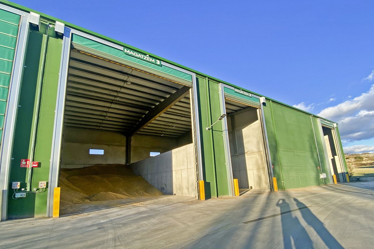 Reserves d'ordi a les instal·lacions de la fàbrica de pinso de la Cooperativa Plana de Vic