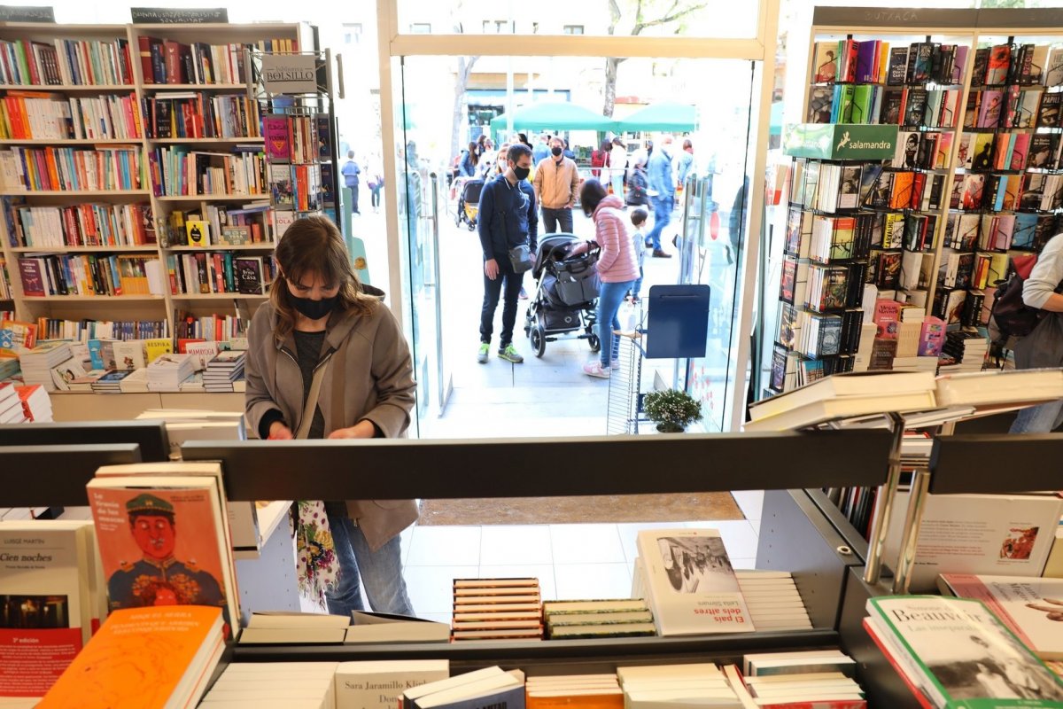 Una llibreria de Mollet l'any 2021 per Sant Jordi