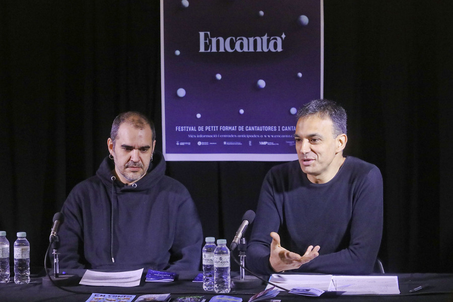 El tècnic, Jaume Salés i el regidor Roger Canadell, en la presentació