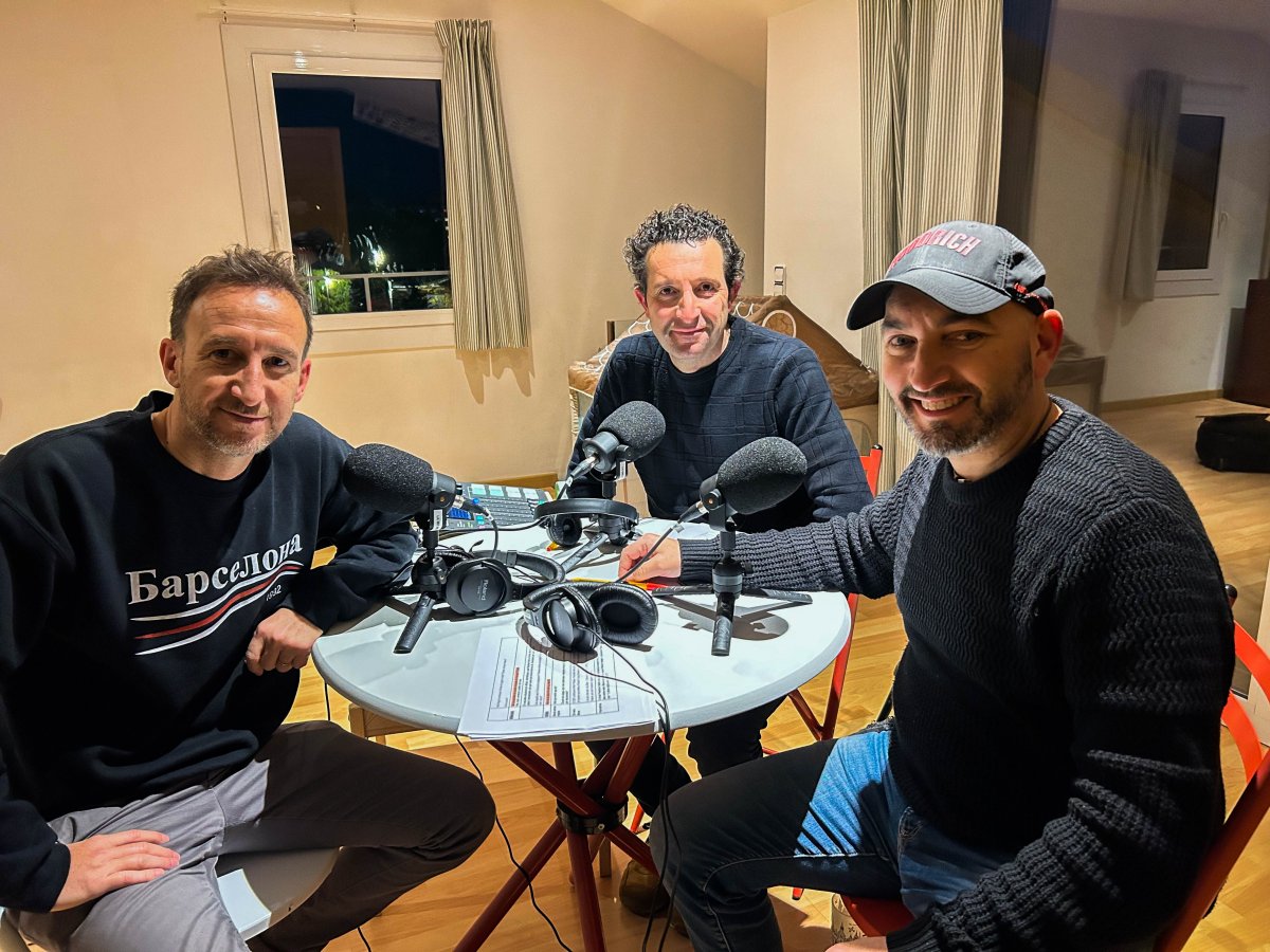 David Fontseca i Marc Comas, de La Kaseta, gravant l'entrevista amb Manel Alias