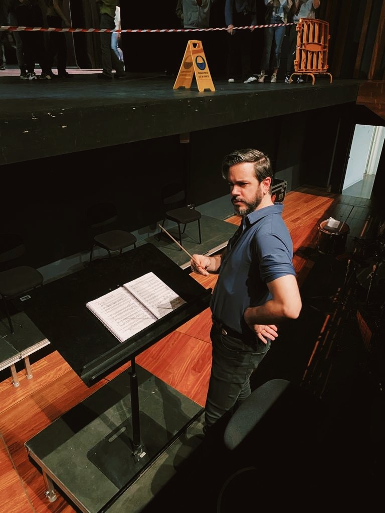 Arnau Tordera a L'Atlàntida, on aquesta setmana assaja el musical 'Deixa't estar de romanços'