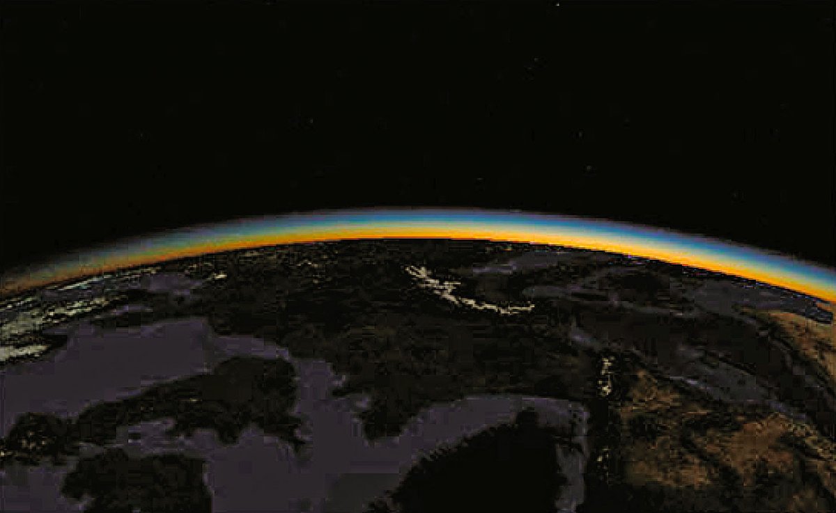 Imatge espacial d'una albada