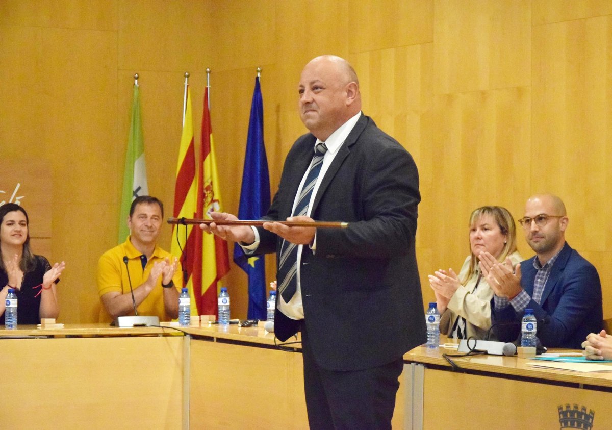 Pere Rodríguez amb la vara d'alcalde