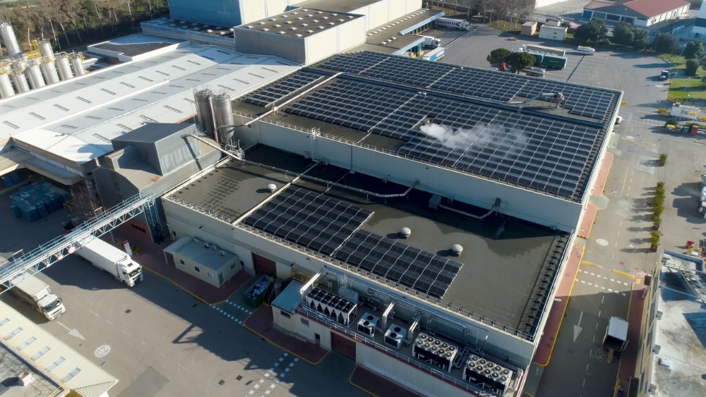 La instal·lació solar que Henkel ha completat a Montornès