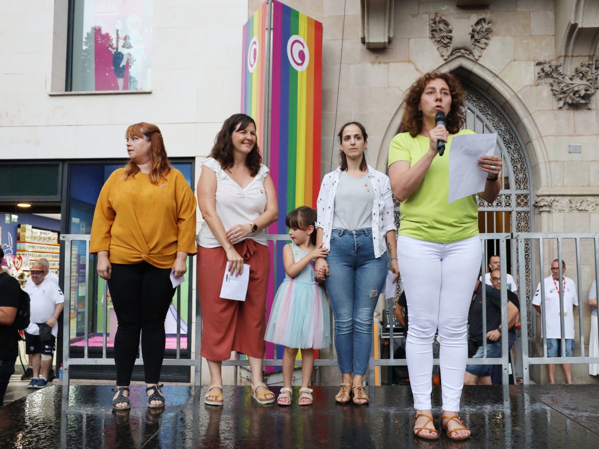 La concentració de Trenquem Armaris va coincidir amb l'arrencada de la Granollers Cup