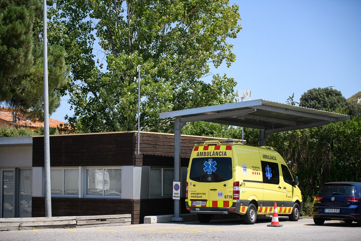 El punt base d'ambulàncies de Tona està situat a tocar de les 4 Carretreres