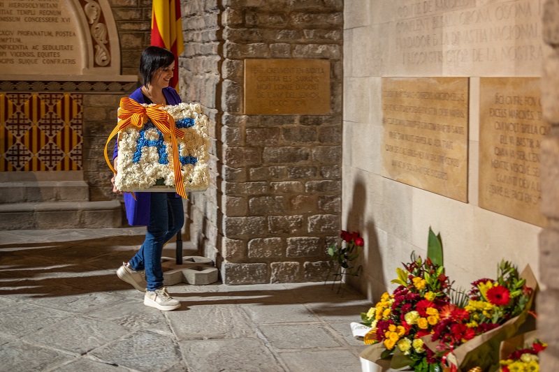 Cap altre grup va voler compartir amb l'alcaldessa de Ripoll l'ofrena floral amb motiu de la Diada