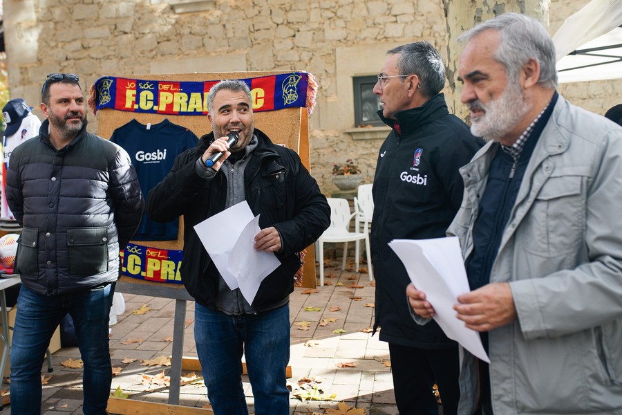 Diumenge al migdia, en el marc de la Fira de Santa Llúcia, es va fer la presentació del curs