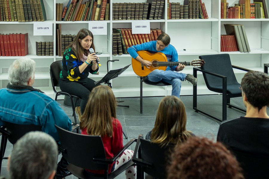 Premi per a la biblioteca de VicPoesia per a petits i grans