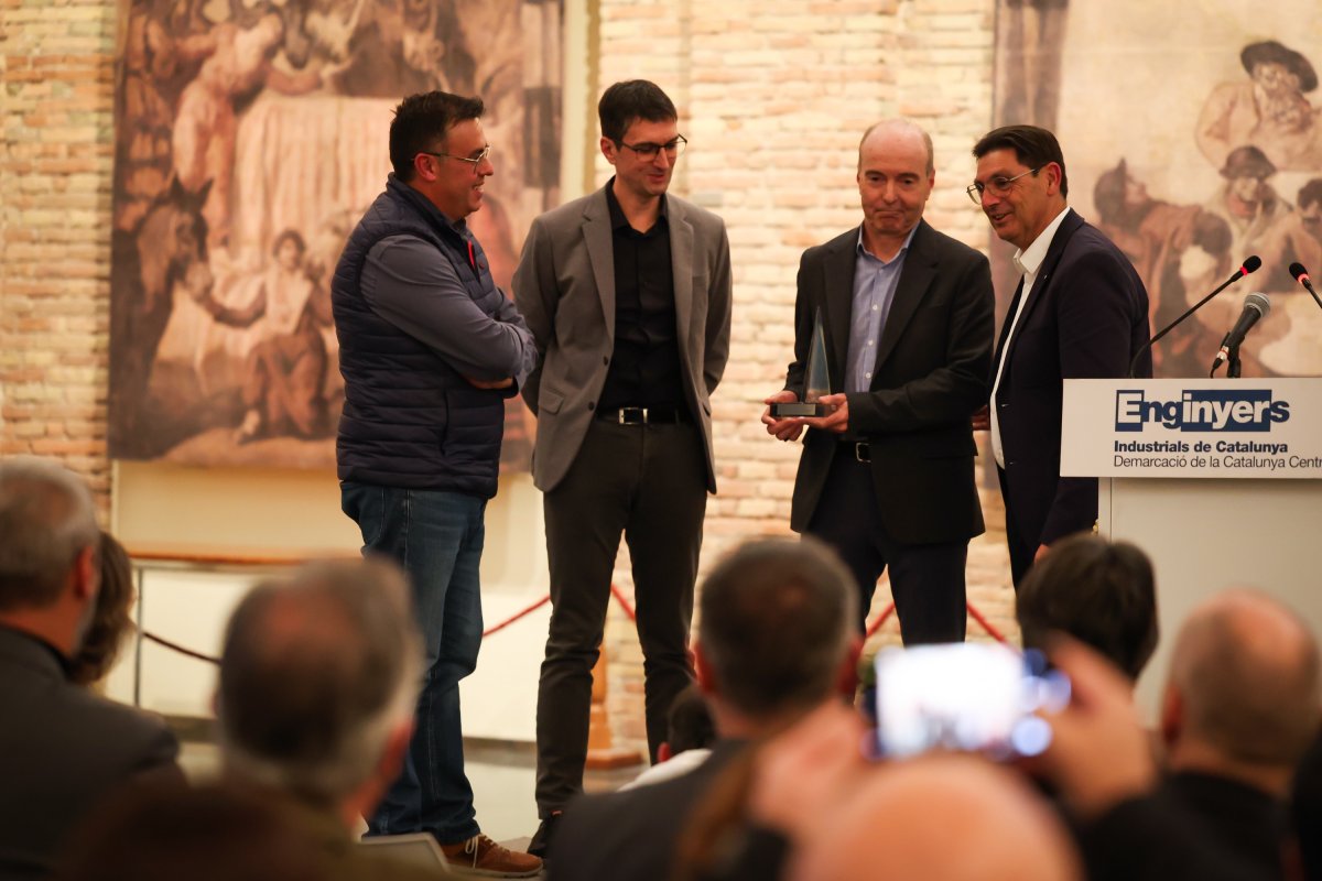 D'esquerra a dreta, Jesús Torralvo, Agustí Rifà, i Josep Barceló, equip tècnic d'Elausa premiat per l'EIC
