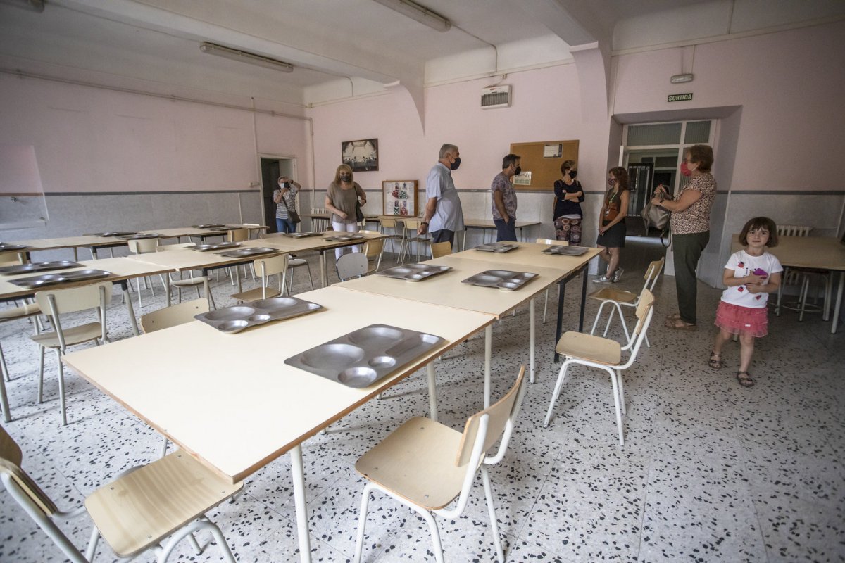Una de les aules de l'antiga escola en una visita que es va fer el juliol de 2021