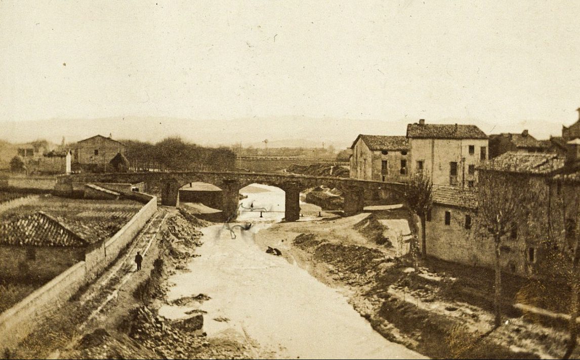 Una de les imatges més antigues que s'han trobat del pont, a principis del segle XX