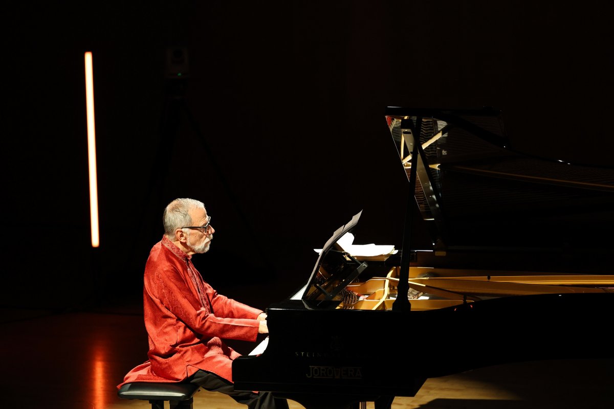 Josep Colom, divendres a l'auditori Joaquim Maideu, en el primer dels dos concerts per a piano de Mompou