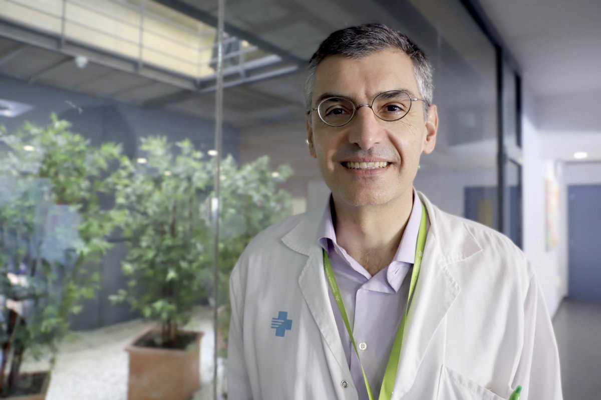 Antoni Bayés i Genís és director de l'institut del Cor de l'Hospital Germans Trias i Pujol i catedràtic de Cardiologia de la Universitat Autònoma de Barcelona