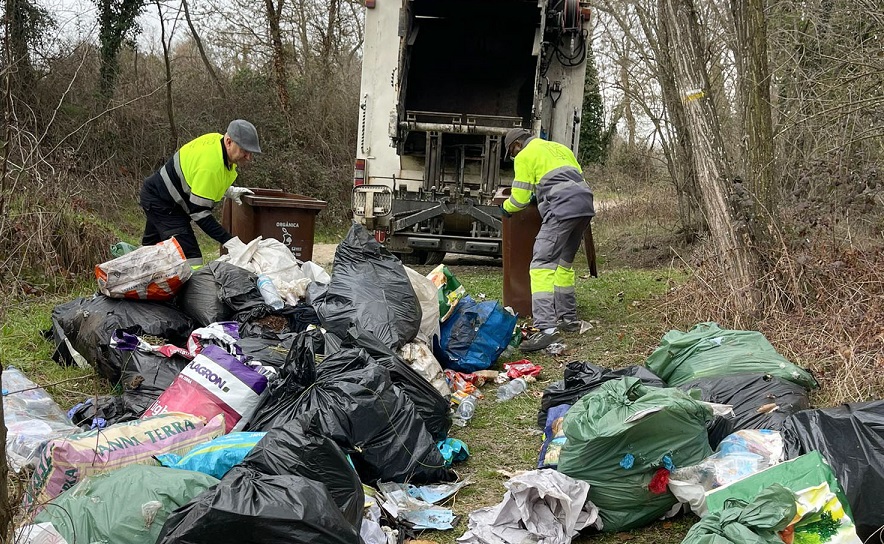 Un moment de les tasques de retirada de l'abocament