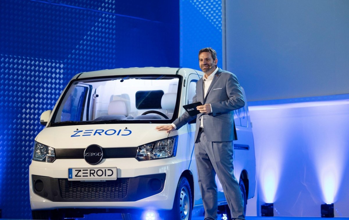 Joan Orús en la presentació de la marca Zeroid, que es fabricarà a les antigues instal·lacions de Nissan